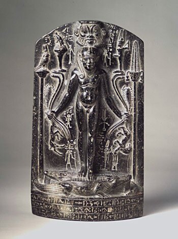 Cippus de Horus. Crédito: Brooklyn Museum.